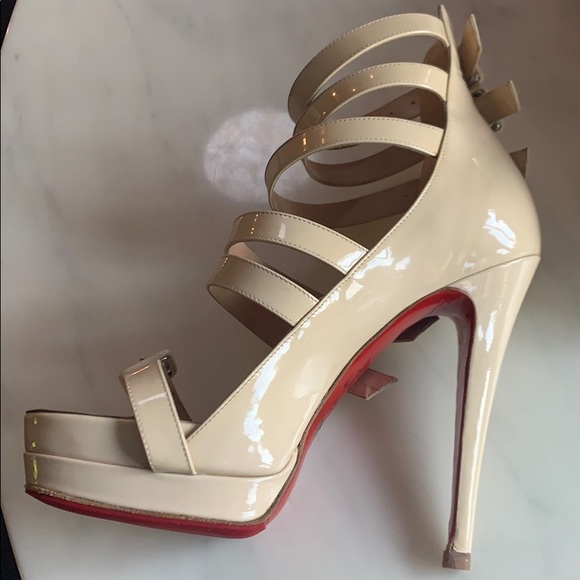 Christian Louboutin Differa SIGNED heels in nude - Picture 9 of 16